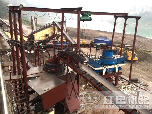 制砂機(jī)生產(chǎn)現(xiàn)場 制砂機(jī)生產(chǎn)現(xiàn)場