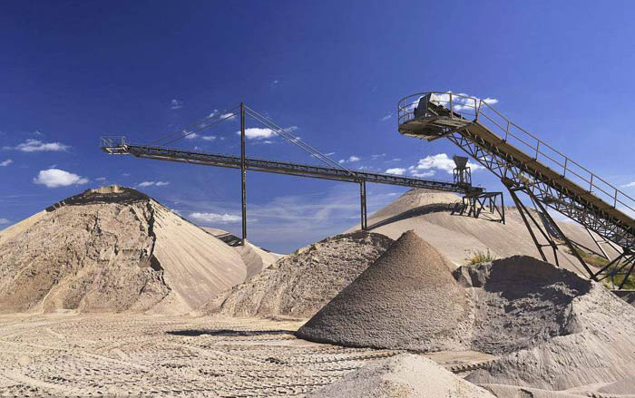 機制砂石粉太多影響混凝土質(zhì)量怎么辦？砂石洗選機說：這都不是事