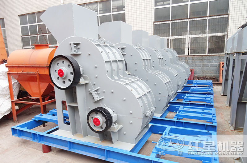 破碎赤泥可以用雙級(jí)破碎機(jī)嗎？有沒有時(shí)產(chǎn)35t的雙級(jí)破碎機(jī)