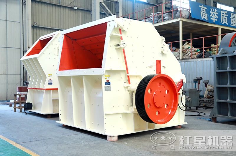 CI反擊式破碎機(jī) CI反擊式破碎機(jī)