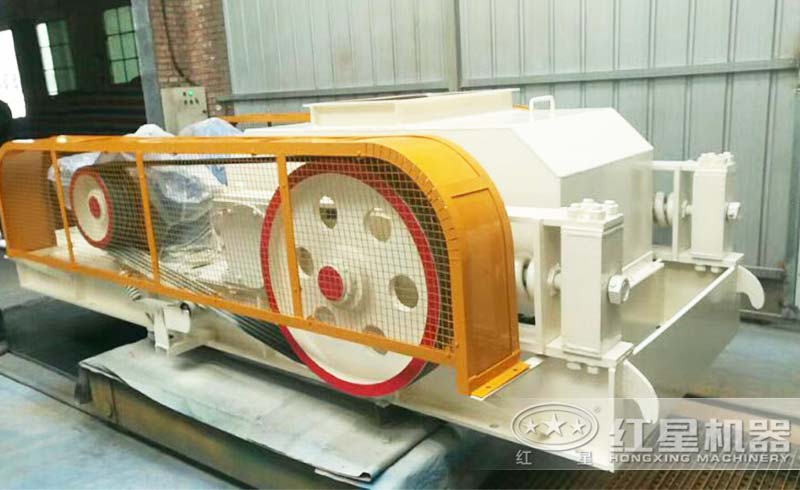 輥式制砂機(jī) 輥式制砂機(jī)