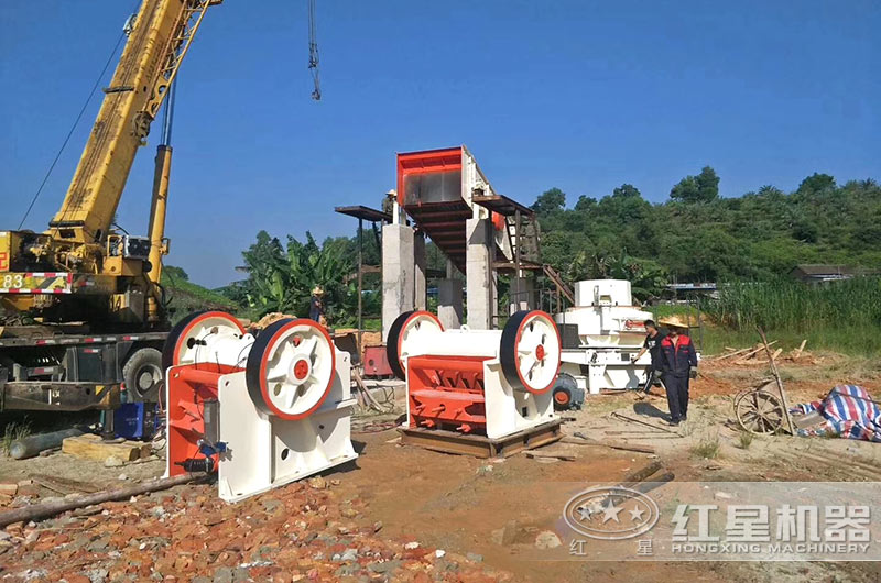 機制砂砂石設(shè)備安裝現(xiàn)場 機制砂砂石設(shè)備安裝現(xiàn)場