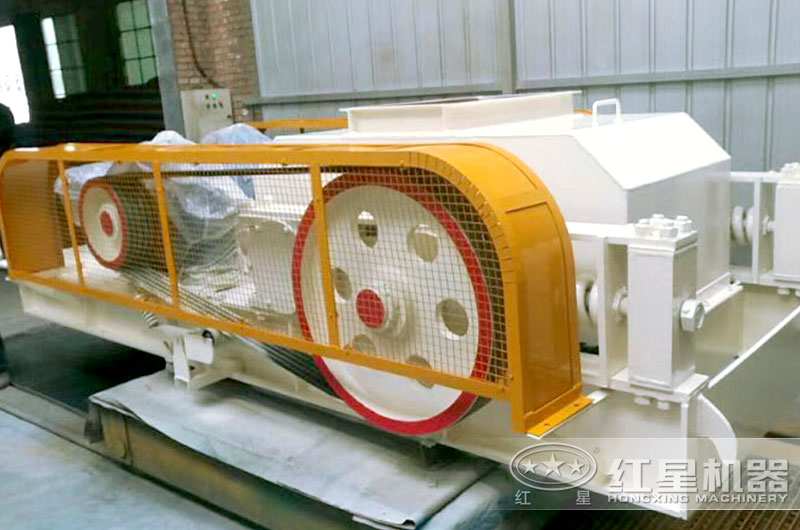 時產50噸對輥式制砂機工作視頻放送，多角度了解設備生產