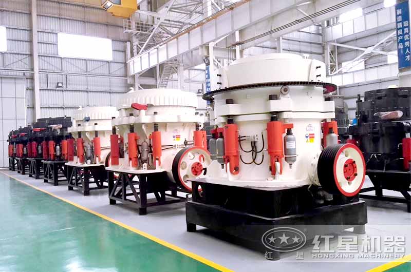 二級破碎設(shè)備圓錐破，前期投資成本高，后期運(yùn)行成本低