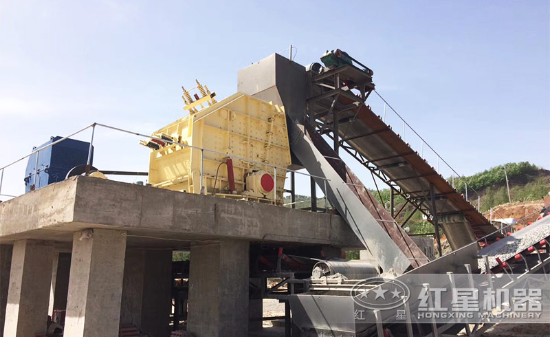 想買一臺破碎礦石的1315反擊破，多少錢？廠家給送貨嗎？