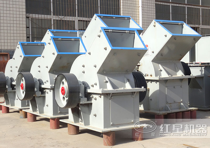 產(chǎn)量30噸錘式打砂機多少錢一臺，處理量由什么決定？