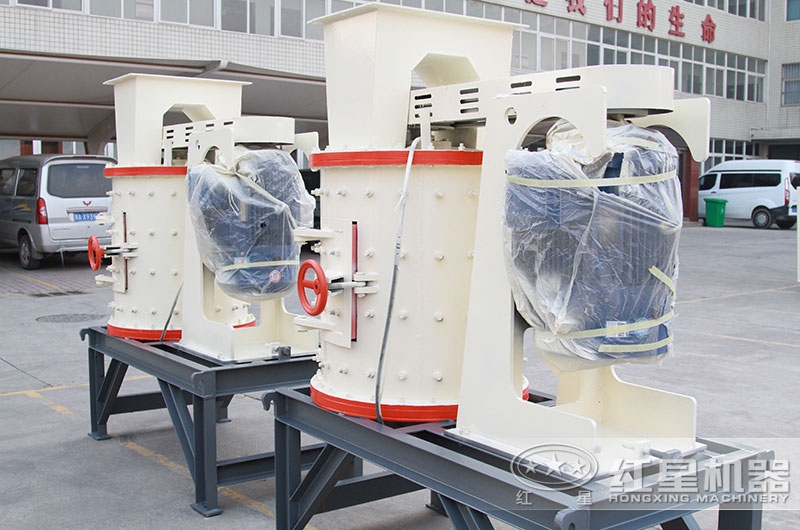 每小時(shí)10噸復(fù)合破碎機(jī)價(jià)格便宜，小型生產(chǎn)線必備